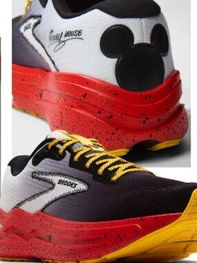 Brooks Ghost Max 2 runDisney Mickey Mouse Sneakers NIB Women’s 10.5